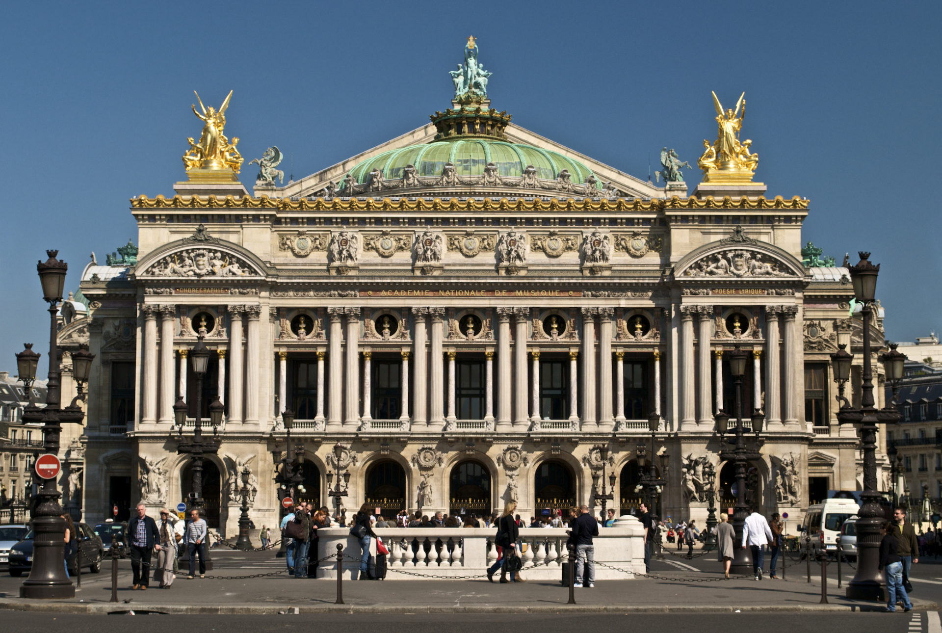 11. Опера Гарнье в Париже. Известнейший театр оперы и балета в мире.