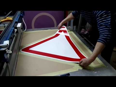 Производство знаков