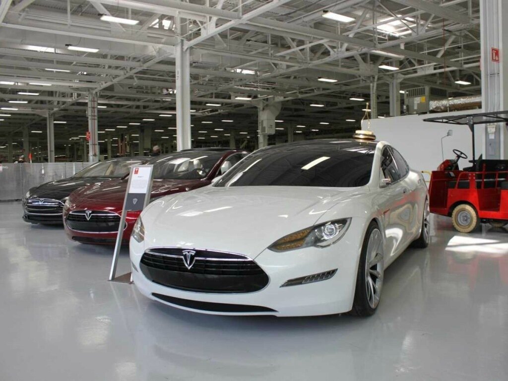 Как собирают автомобиль Tesla