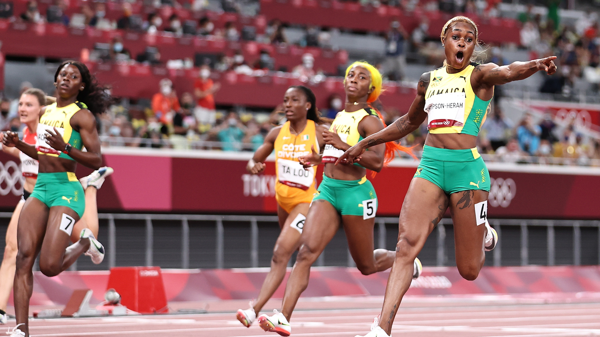 Фальстарт в забеге. Шерика Джексон легкая атлетика. Бегуньи Ямайка. Спринт 100 метров женщины.