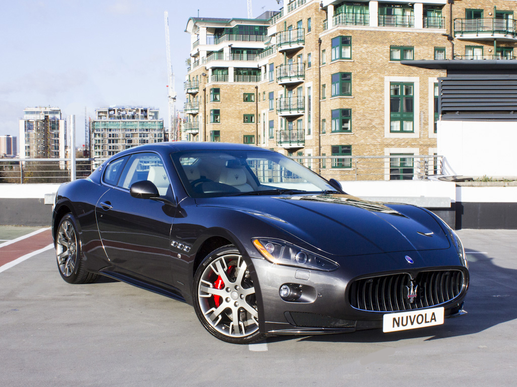 Авто мазерати. Мазерати купе. Мазерати купе 2015. Maserati GRANTURISMO Coupe. Мазерати 2 дверная.